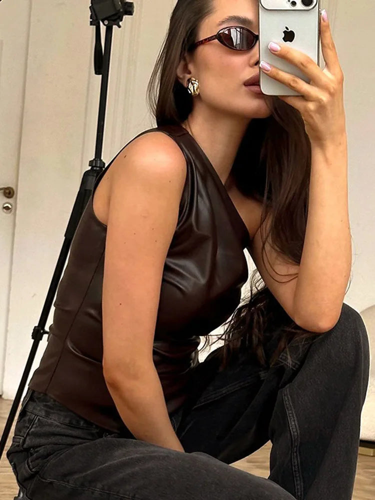 One-Shoulder Sleeveless Jacket
